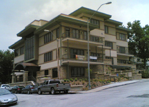 Plaza Condos - Upper Bracket